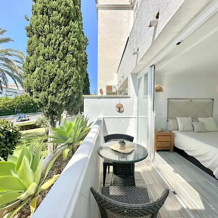 - New Modern Flat Nueva Andalucia In Puerto Banus - Exceptionnel Location * Marbella